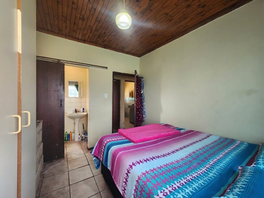 3 Bedroom Property for Sale in Pacaltsdorp Western Cape